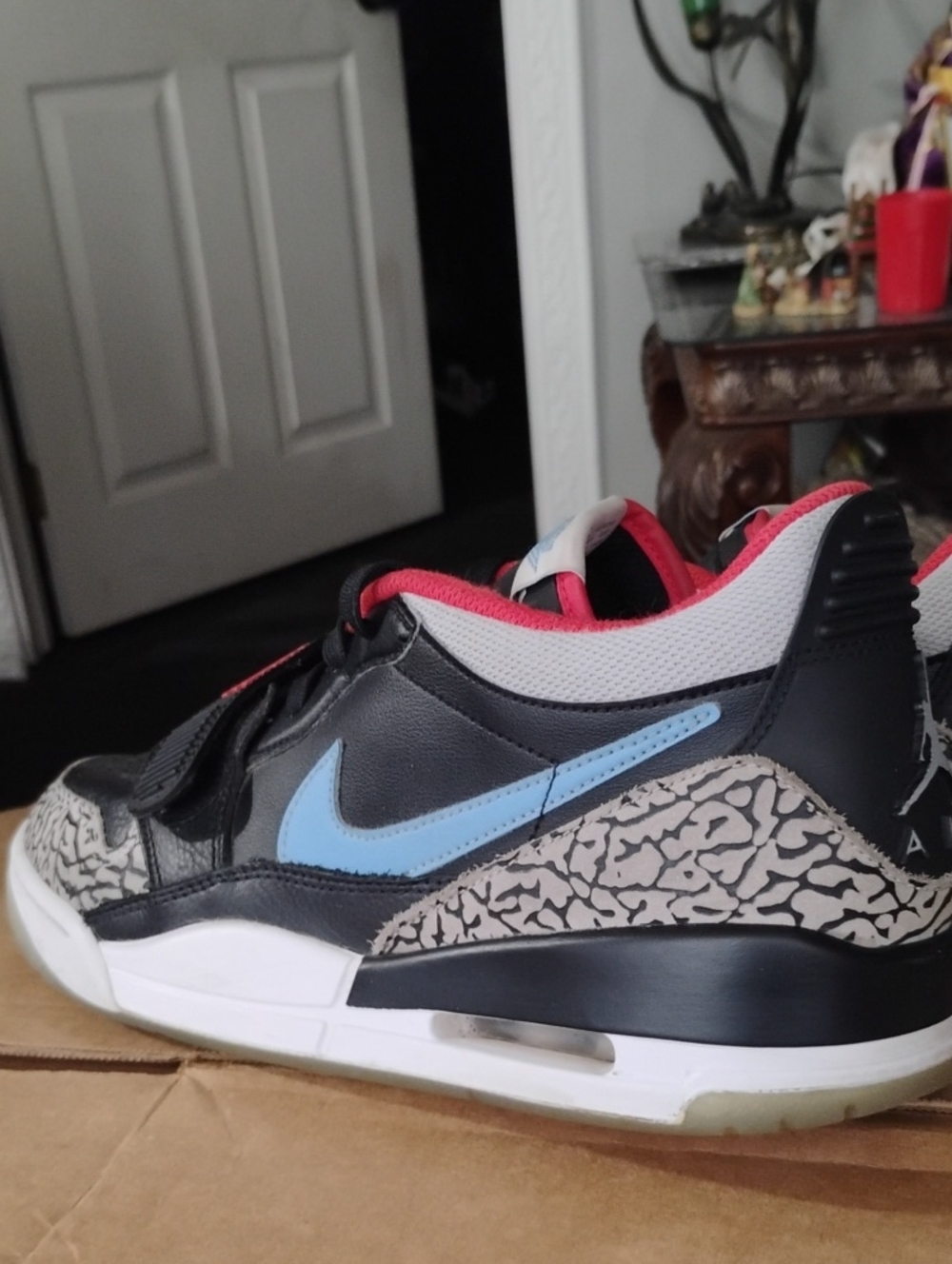 Jordan Legacy 312 Low Chicago Flag